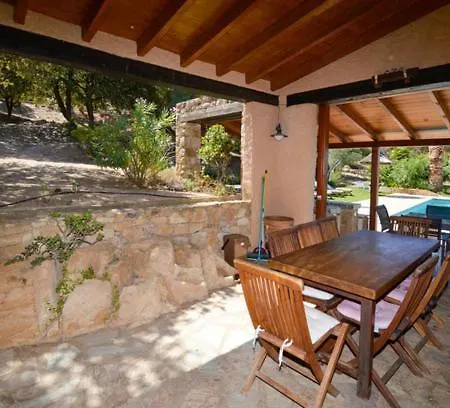 Willa A Scopa A En Corse Avec Piscine Chauffee, Vue Panoramique, Climatisation, Jardin Arbore De 3000m2, 10 Pers, 5 Chb, 4 Sdb