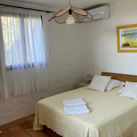 A Scopa A En Corse Avec Piscine Chauffee, Vue Panoramique, Climatisation, Jardin Arbore De 3000m2, 10 Pers, 5 Chb, 4 Sdb Lumio (Corsica)